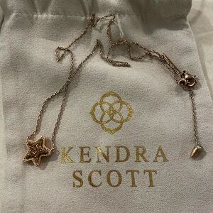 Kendra Scott necklace